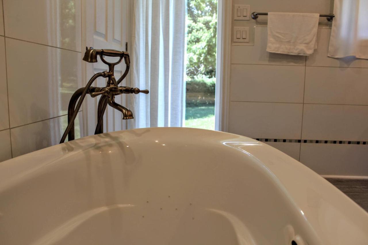 Coastal Suite #1 Cozy Suite #2 - Seacliff Beach Suites Leamington Luaran gambar