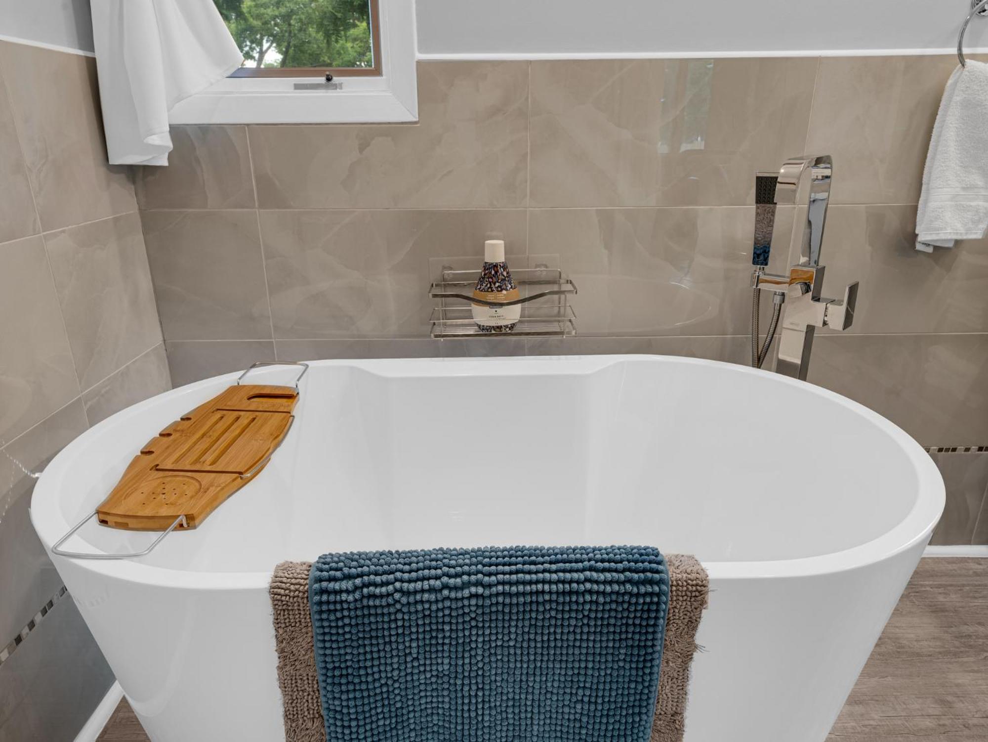 Coastal Suite #1 Cozy Suite #2 - Seacliff Beach Suites Leamington Luaran gambar