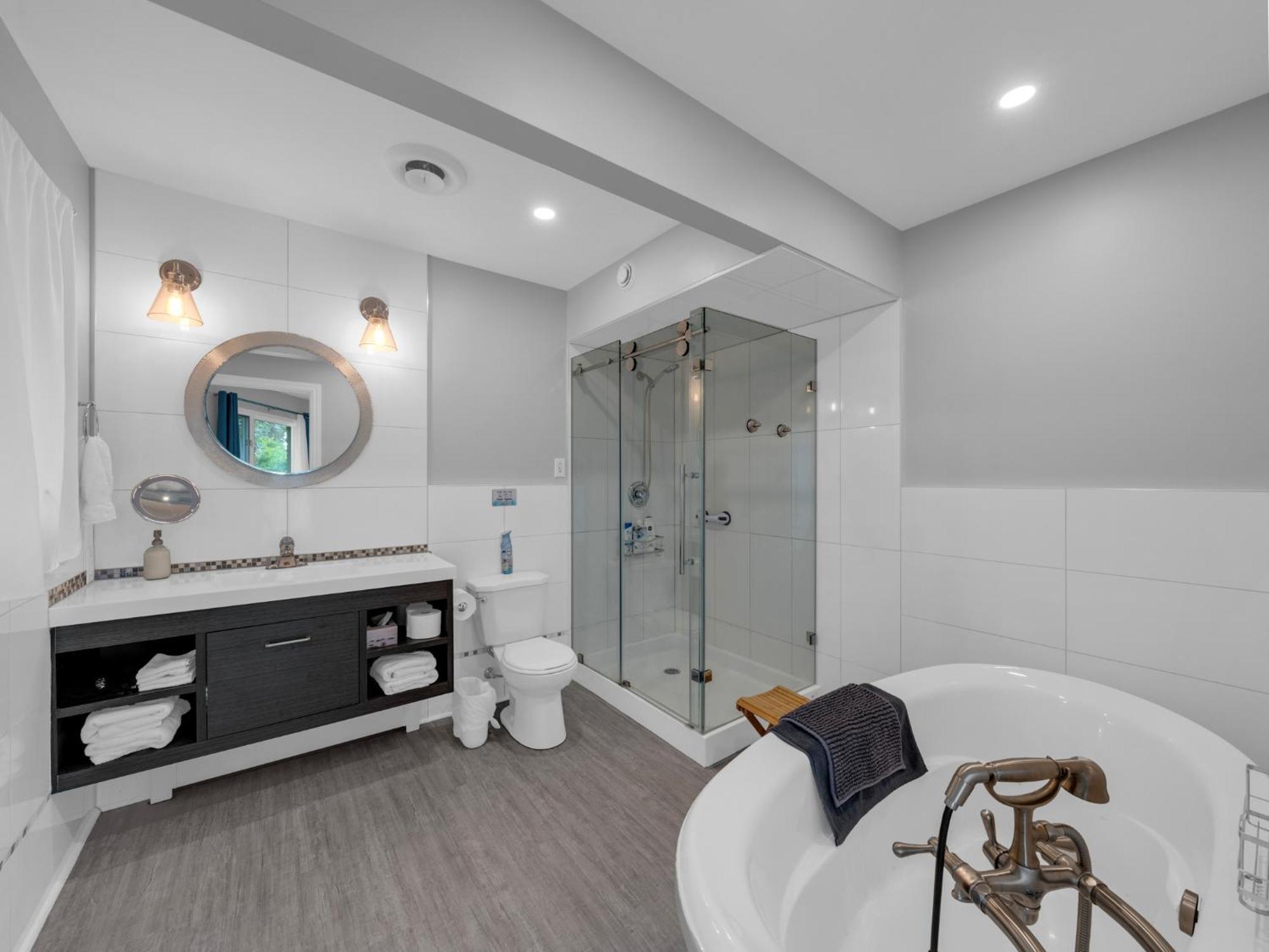 Coastal Suite #1 Cozy Suite #2 - Seacliff Beach Suites Leamington Luaran gambar